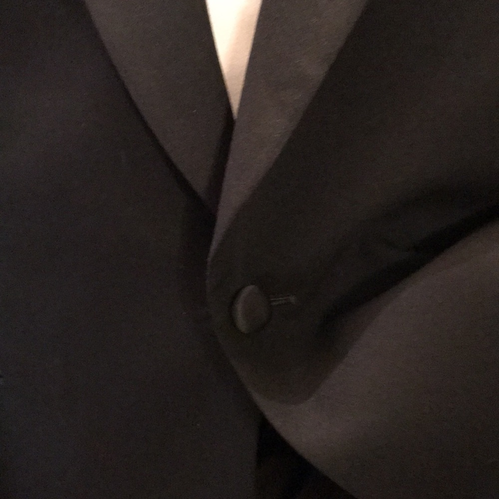 Abriani Italian Tuxedo Coat - Picture 7 of 17